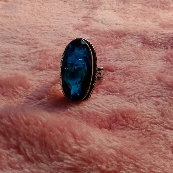 Oval Size 8 Blue Sapphire Quartz Statement Ring - Picture 7 of 8